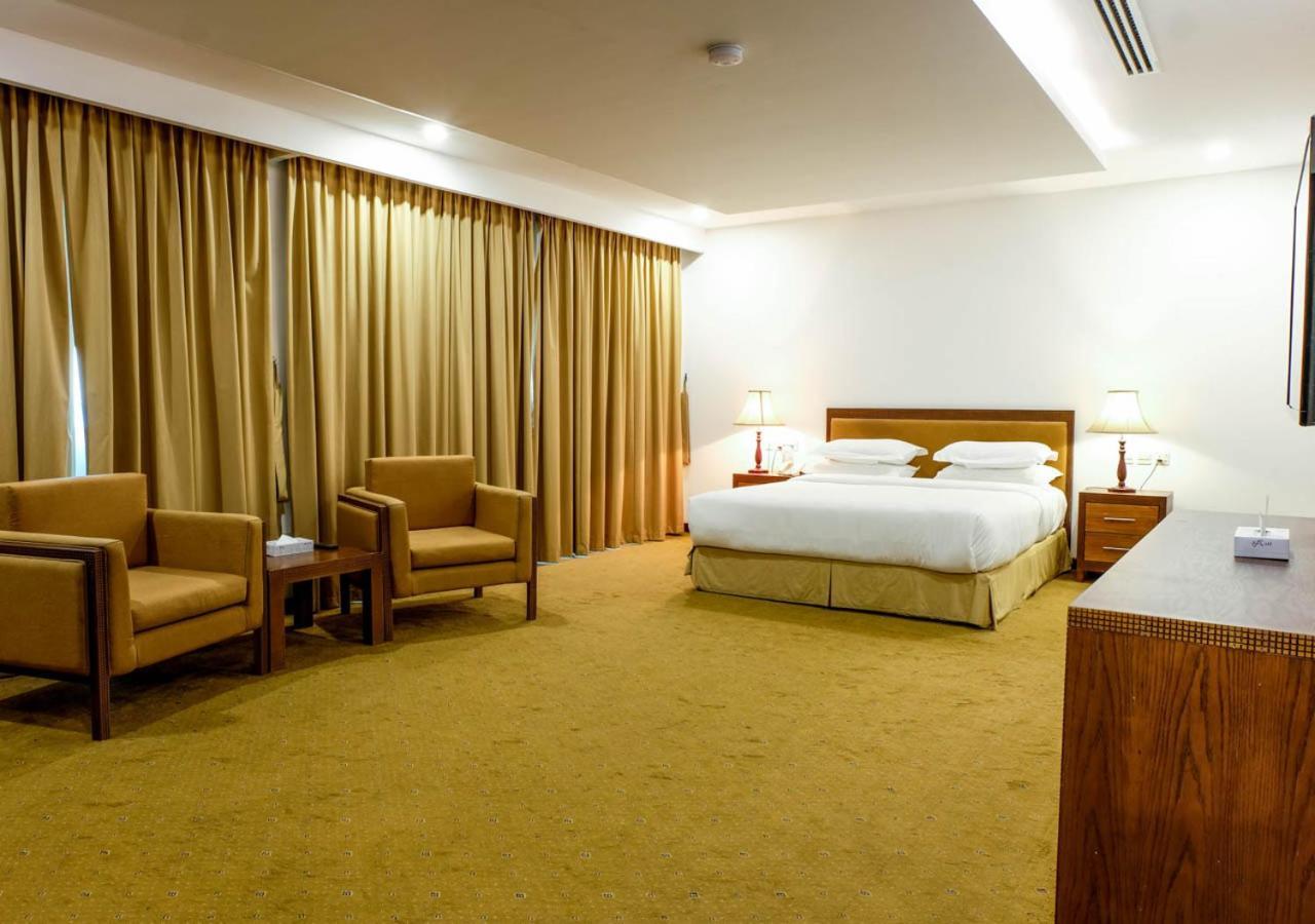 卡兰酒店 Al Al Jubail 外观 照片